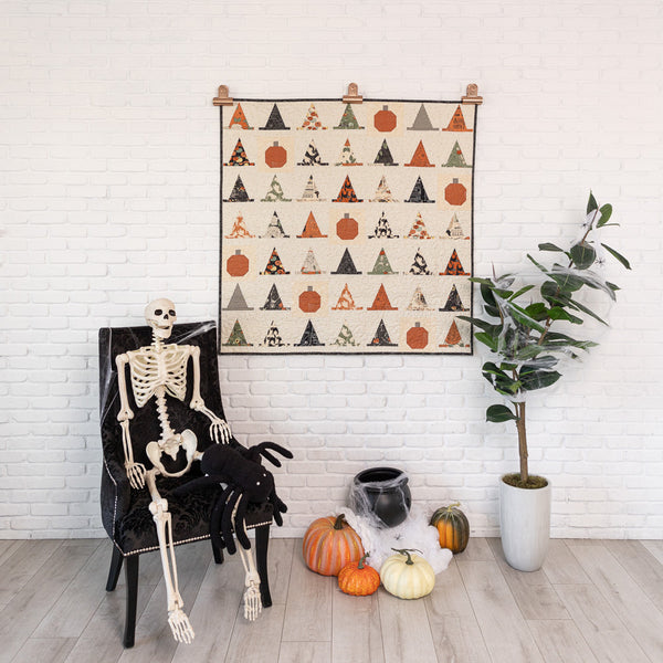 Quilt party キルトパーティー　「ハウスがいっぱい　秋の風」　キット Halloween Haberdashery Pre-Cut Quilt Kit – Quilt101